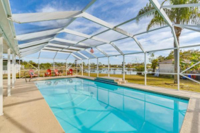 4 Mi to Warm Mineral Springs Canal-Front Getaway